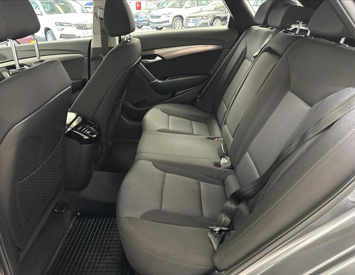 Hyundai i40 19