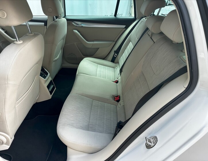 Škoda Octavia 11