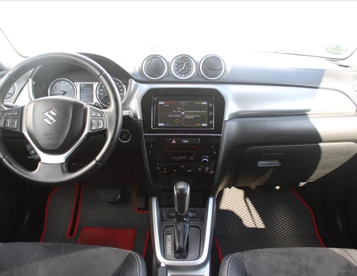 Suzuki Vitara 12