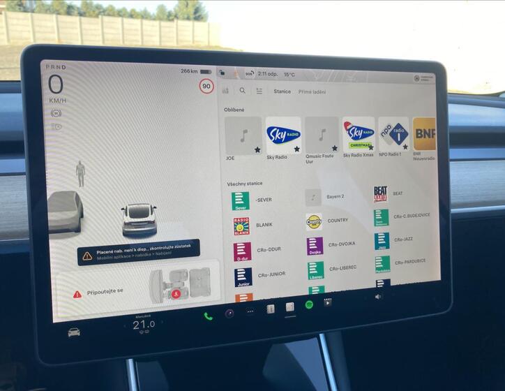 Tesla Model 3 27