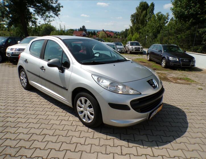 Peugeot 207 1