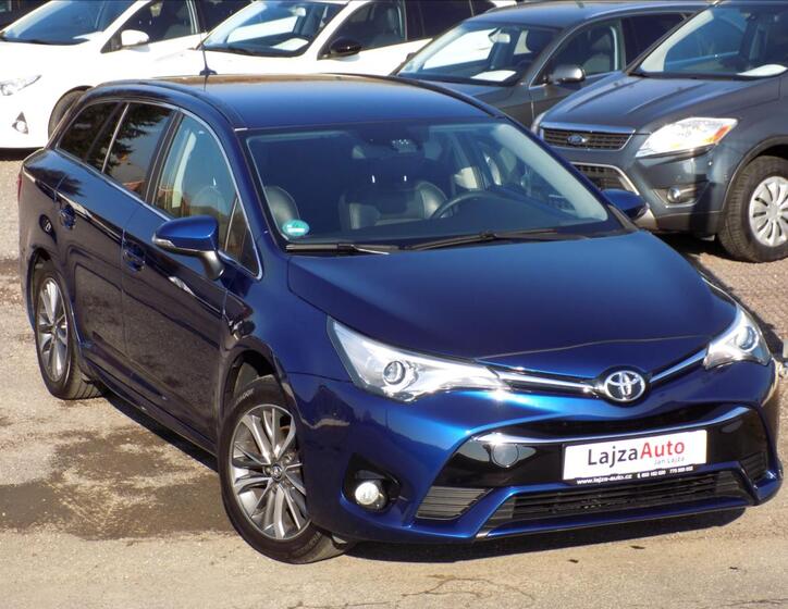 Toyota Avensis 38