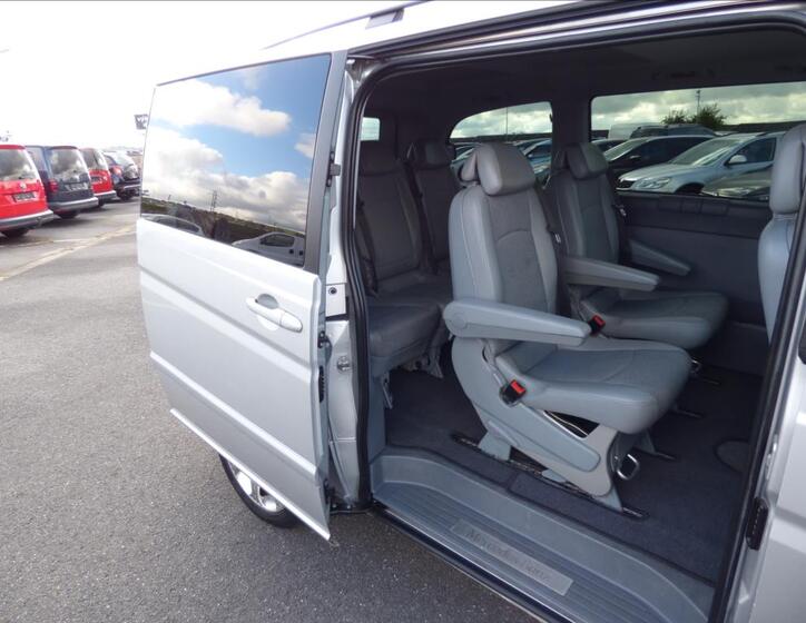 Mercedes-Benz Viano 19