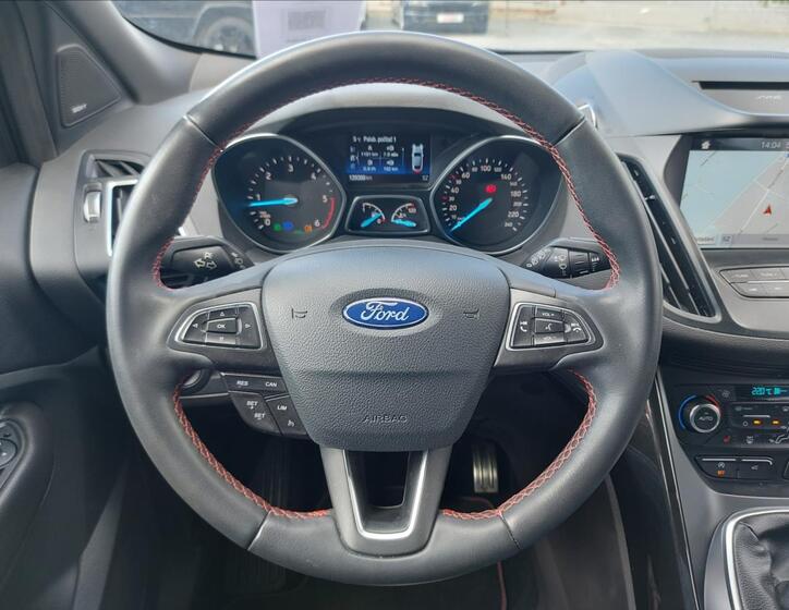 Ford Kuga 28