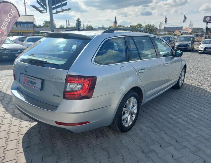 Škoda Octavia 10