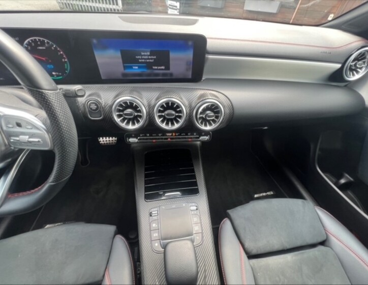 Mercedes-Benz CLA 10