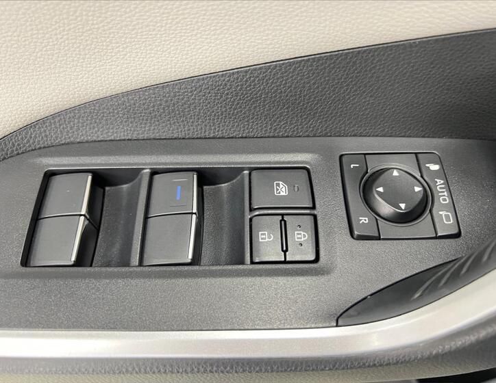 Toyota RAV4 26