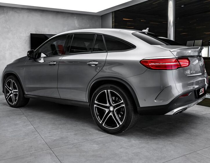 Mercedes-Benz GLE 7