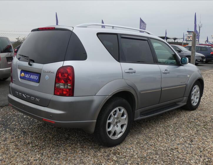 SsangYong Rexton 4