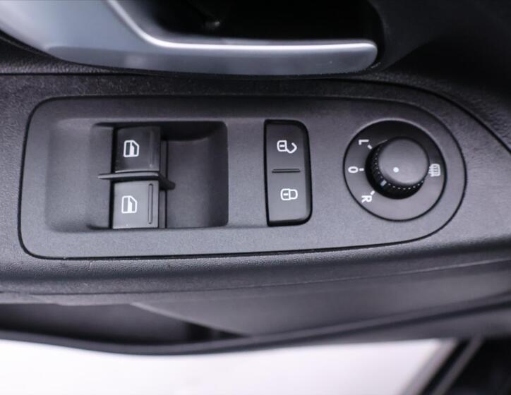 Volkswagen e-up! 17
