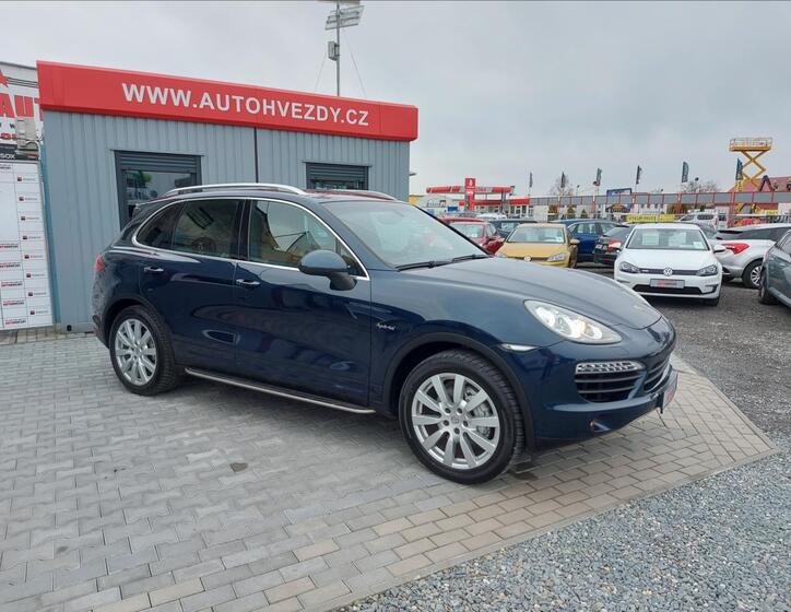 Porsche Cayenne 1