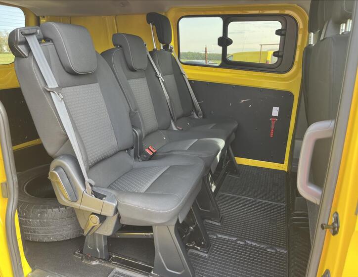 Ford Transit Custom 13