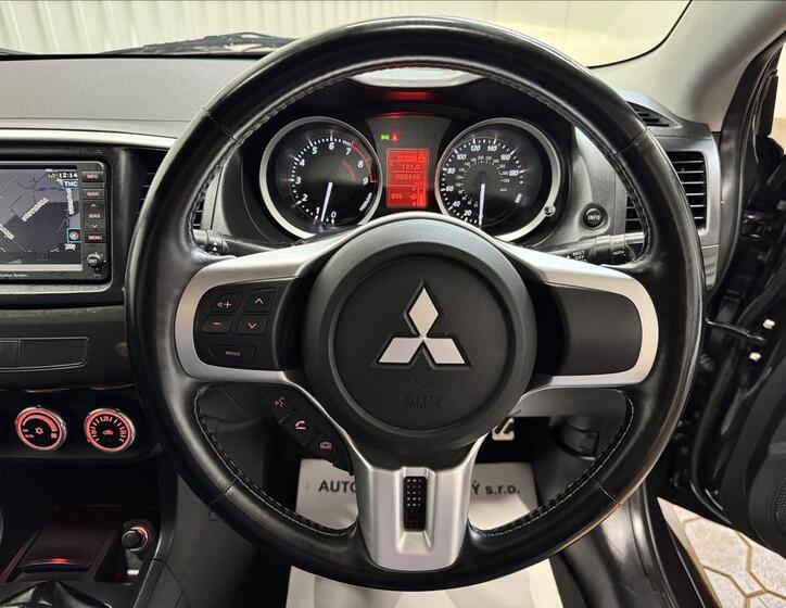 Mitsubishi Lancer 17