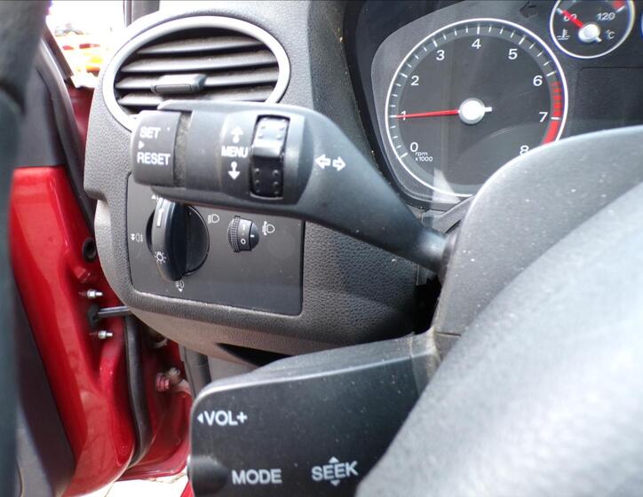 Ford Focus 10