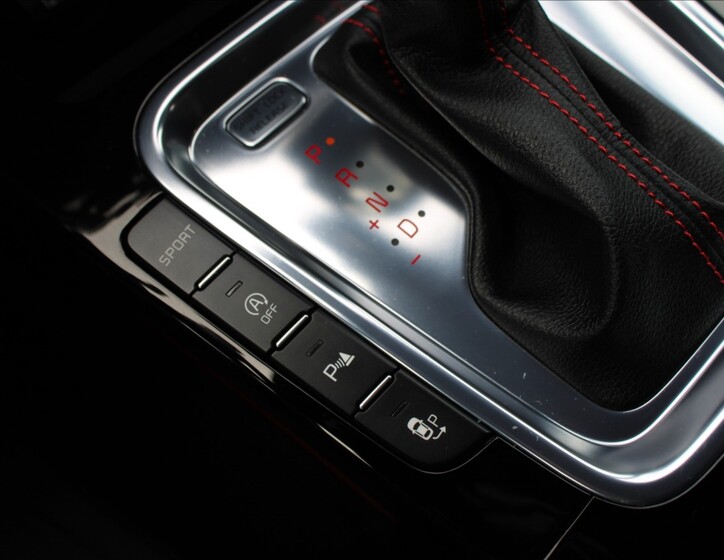 KIA ProCeed 12