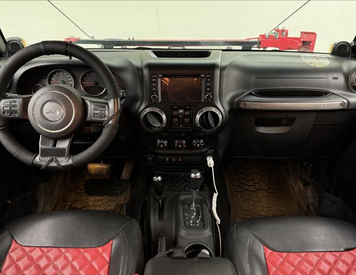 Jeep Wrangler 7