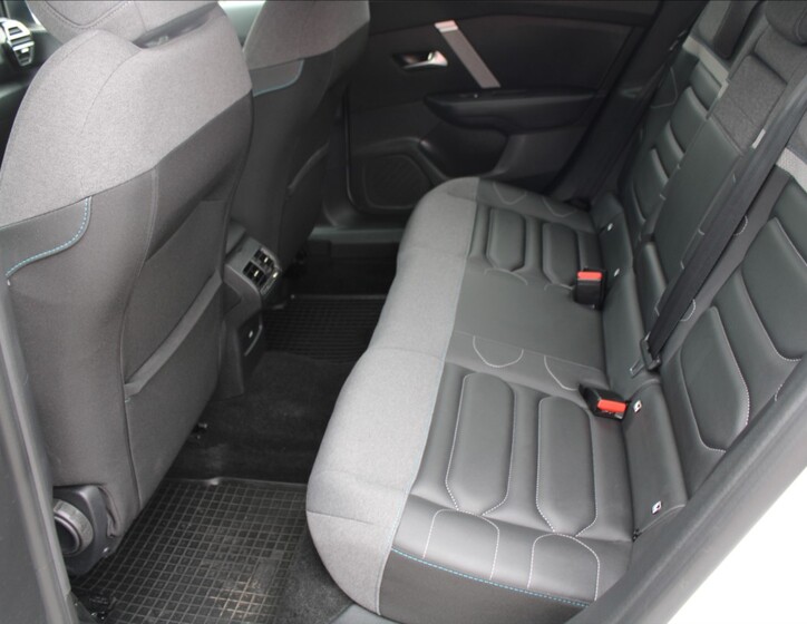 Citroën C4 X 28