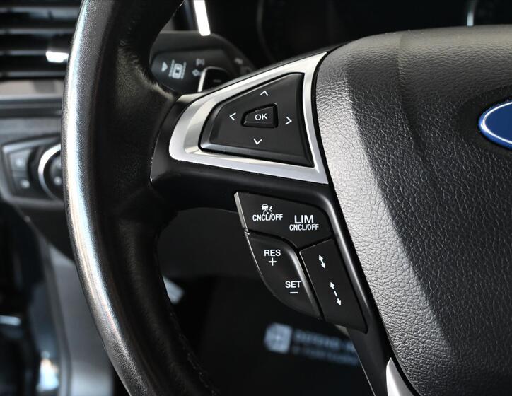 Ford Mondeo 17