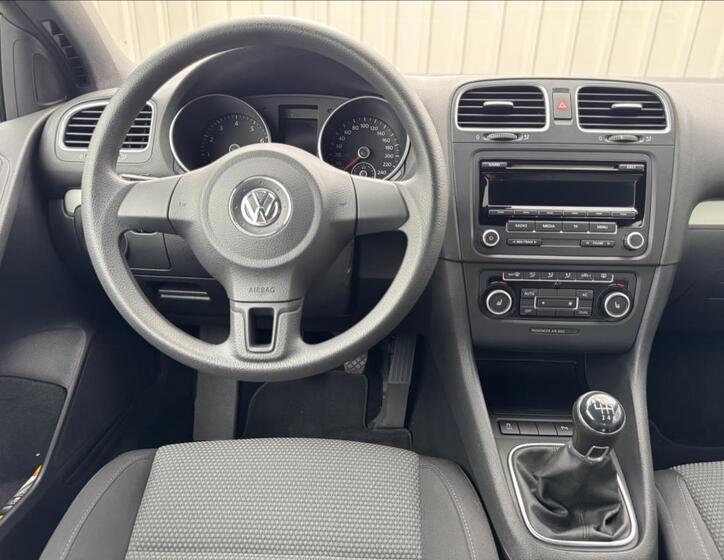 Volkswagen Golf 35