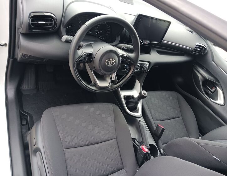 Toyota Yaris 10
