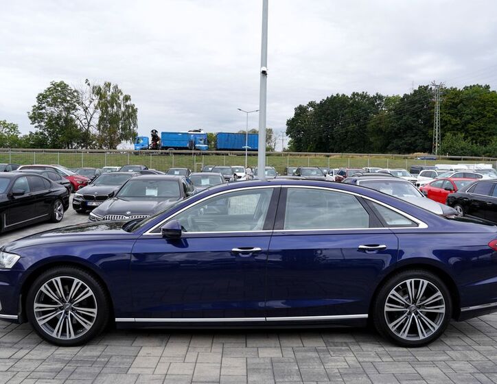 Audi A8 3