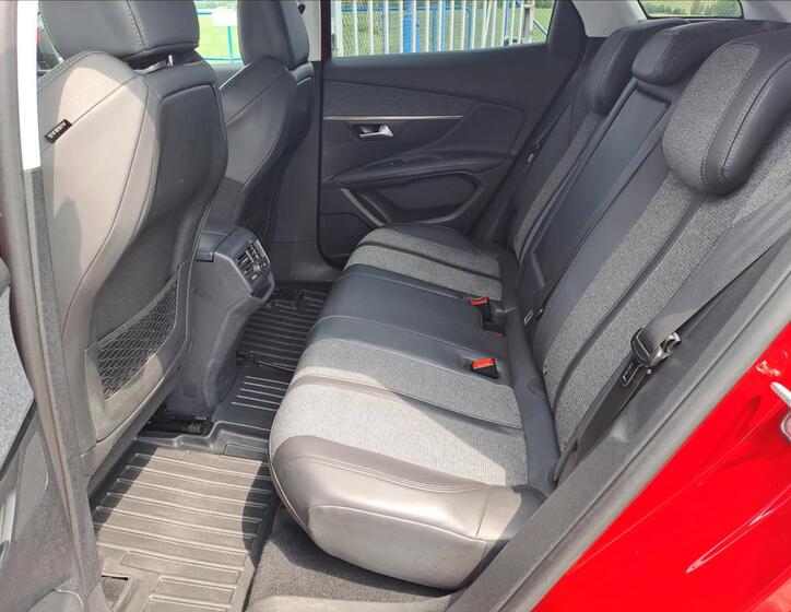 Peugeot 3008 7