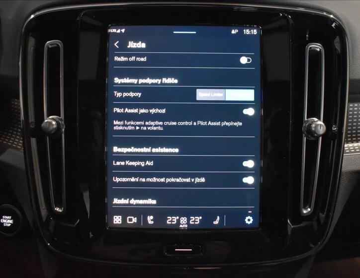 Volvo XC40 19