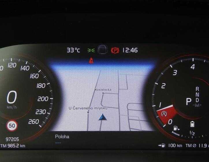 Volvo XC40 13
