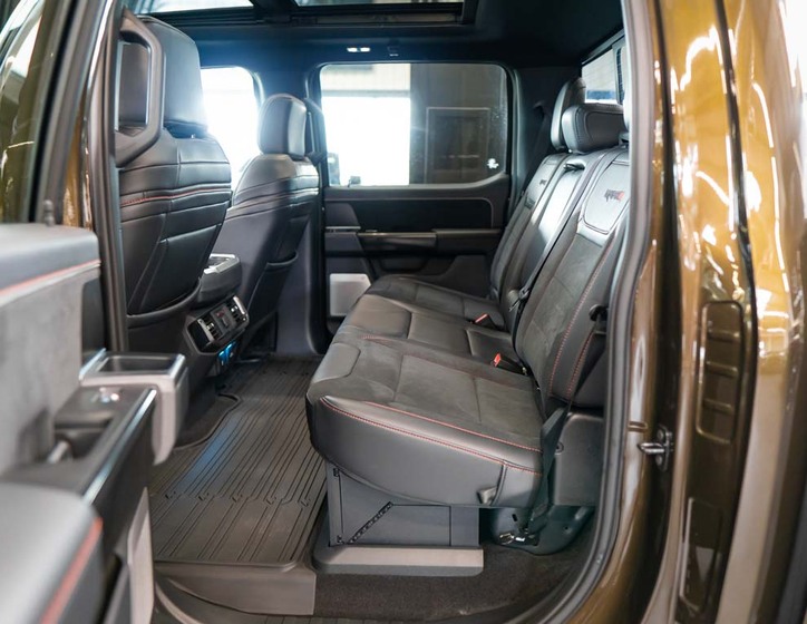 Ford F-150 33