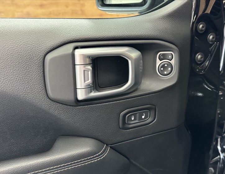 Jeep Wrangler 7
