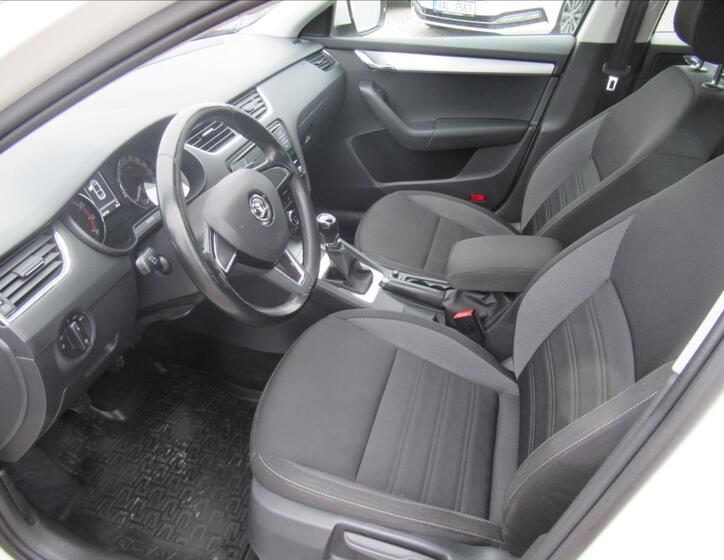 Škoda Octavia 13