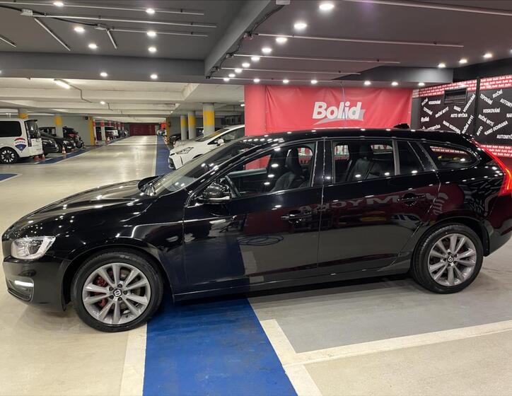 Volvo V60 2