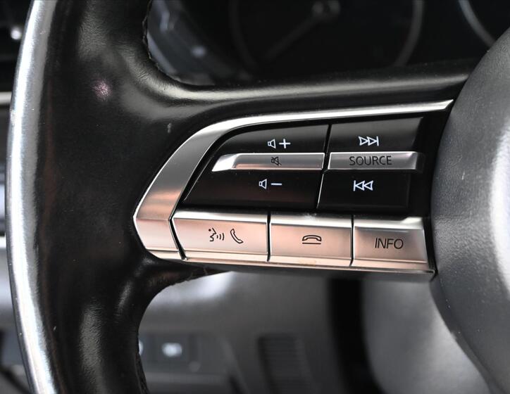 Mazda CX-30 16