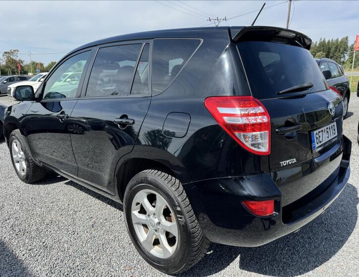 Toyota RAV4 5