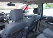 Ford S-MAX 21