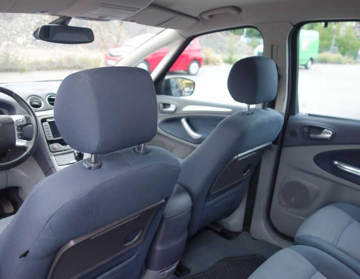 Ford S-MAX 21