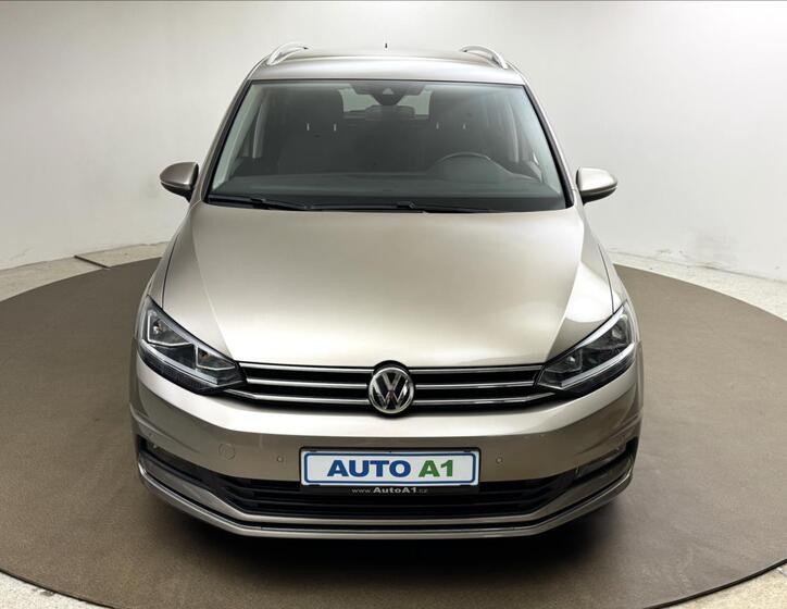 Volkswagen Touran 2