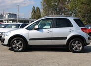 Suzuki SX4 8