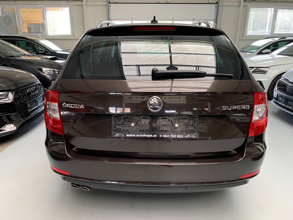 Škoda Superb