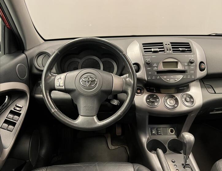 Toyota RAV4 5
