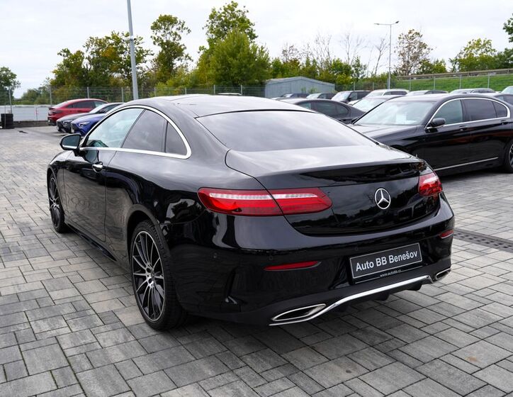 Mercedes-Benz Třídy E 4