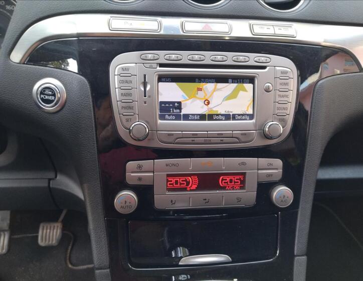 Ford S-MAX 13