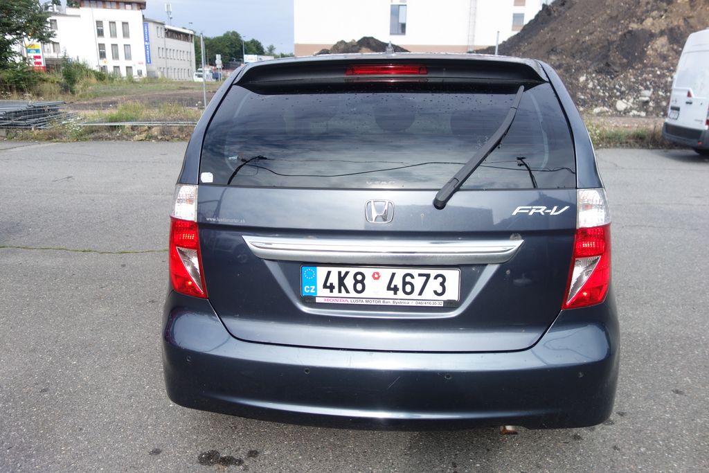 Honda FR-V