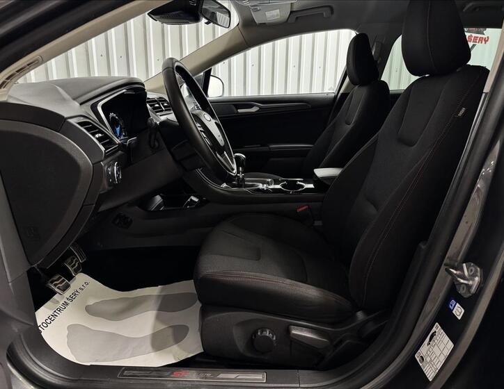 Ford Mondeo 26