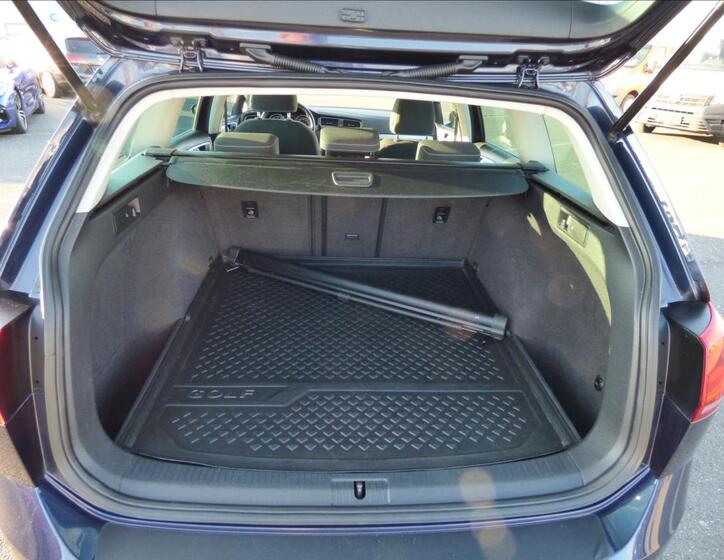 Volkswagen Golf 63