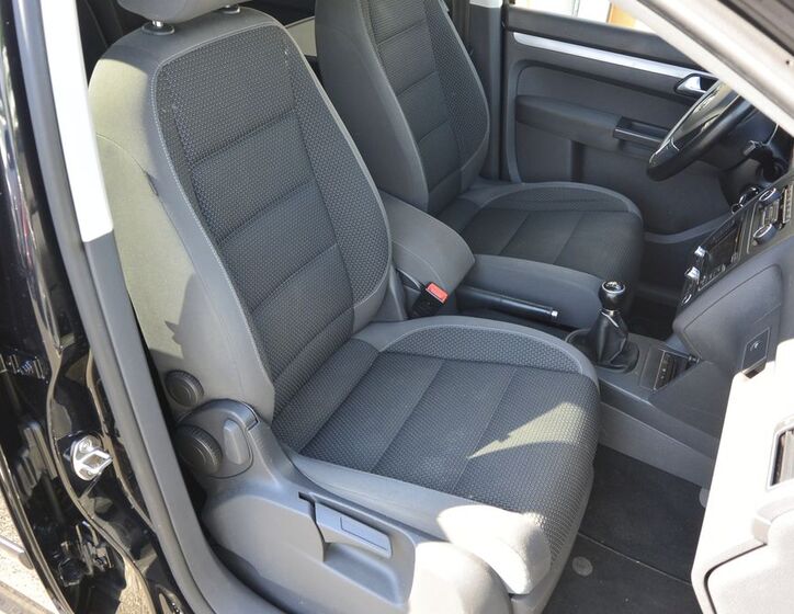 Volkswagen Touran 32