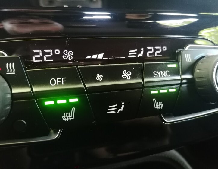 BMW X2 21