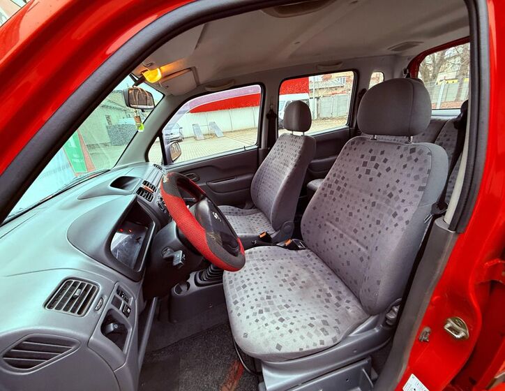 Opel Agila 11