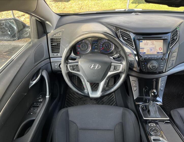 Hyundai i40 11