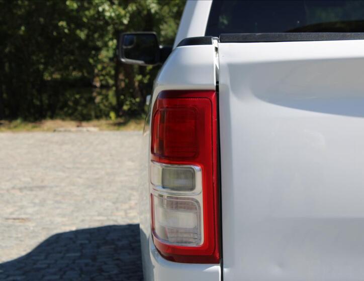 Dodge RAM 35